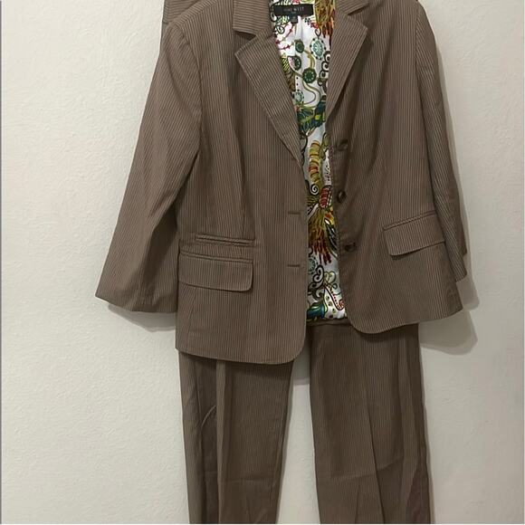 Nine West Pinestriped Suit- Size 14 - Picture 1 of 9